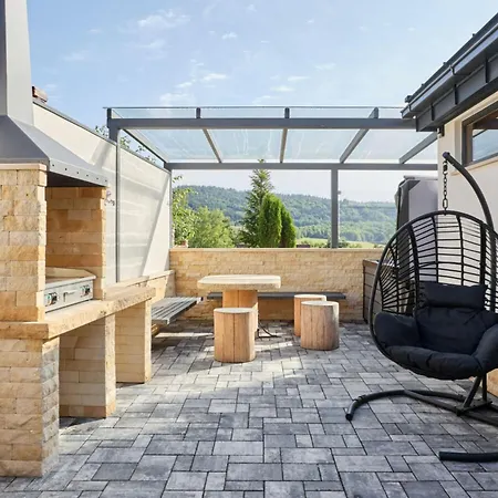 Radvanice Kcg351 Comfortable Holiday Vila *